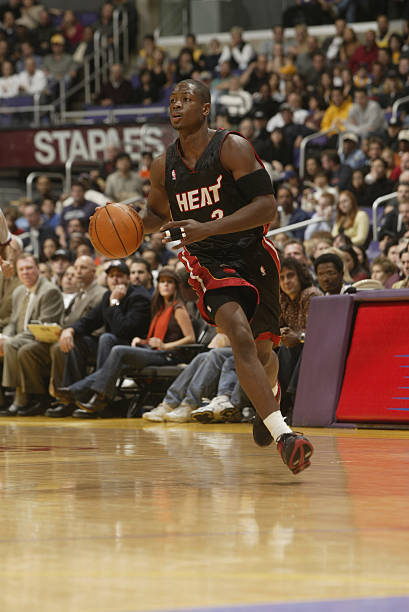 麦卡利斯特：庆祝动作是献给家人的；希望梅西能一直在国家队（麦卡利斯特：庆祝动作献给家人，盼梅西继续为国家队效力）