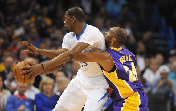 正义必胜：老八小真激辩梅西，小王老真翻案巴萨（正义当先：老八小真激辩梅西，小王老真为巴萨正名）