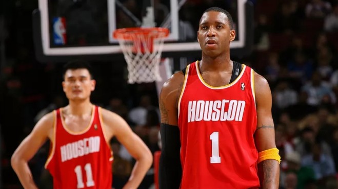 英格兰队＆曼城祝斯特林31岁生日快乐 切尔西无表示 周薪超30万镑（31岁生日斯特林获英格兰队与曼城送祝福，切尔西未表态，周薪超30万镑）