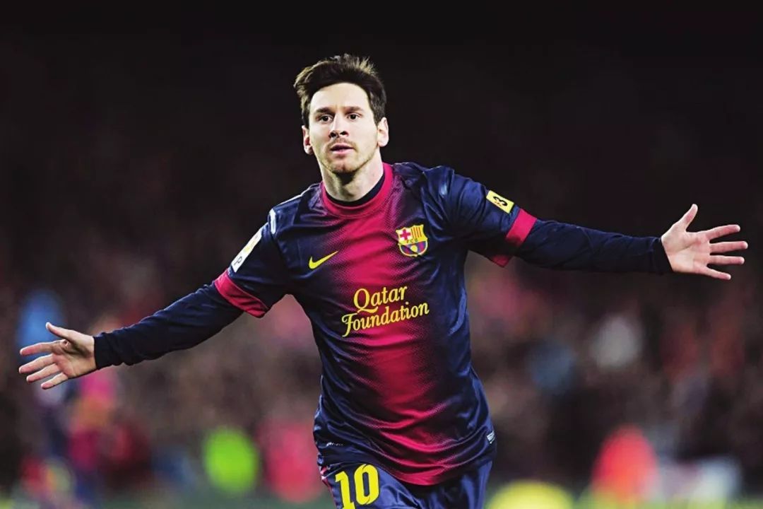 主教练生病离场！魔术主帅莫斯利本场能否回归成疑（主帅突发不适提前离场，魔术主教练莫斯利本场回归存疑）