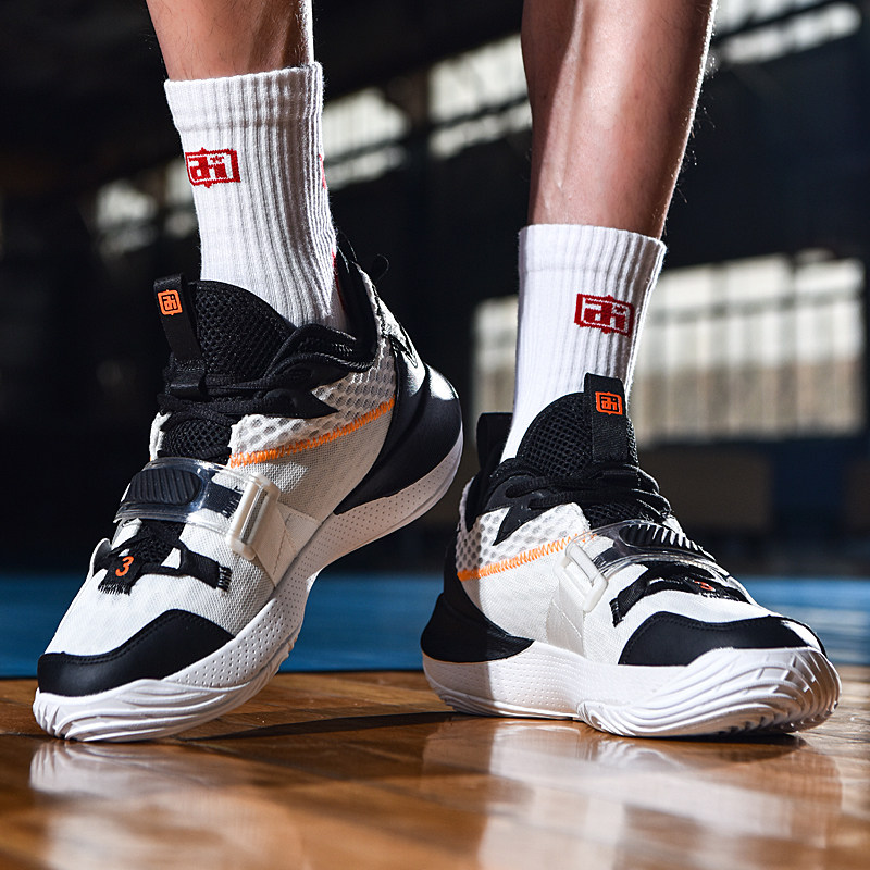 柏林联合3-1击败RB莱比锡，终结三连败，重燃升势，展现高效反击与稳固防守。（柏林联合3-1力克RB莱比锡，止住三连败重启上升势头，反击高效防守稳健）