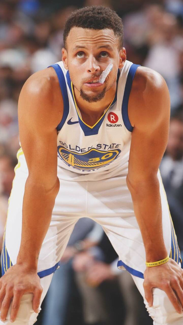 优秀！茂名这位姑娘勇夺全国举重冠军！（茂名姑娘摘得全国举重冠军，太厉害了！）