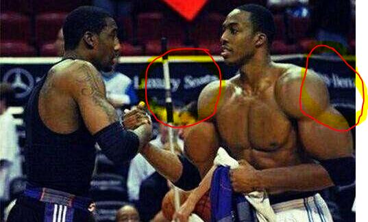 他今天的表现无可挑剔（他今天的表现堪称完美）